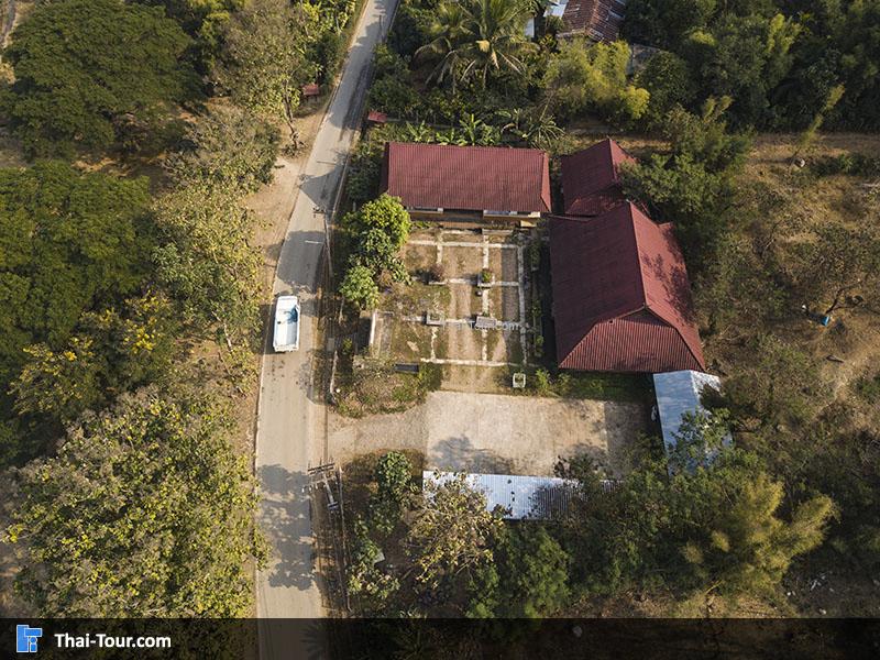 ภาพมุมสูง หมู่บ้านทอผ้าซิ่นตีนจก