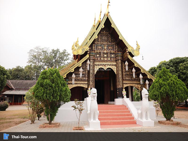 ด้านหน้า วัดพุทธเอ้น