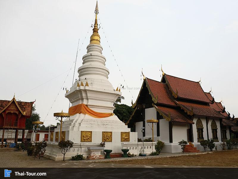 พระธาตุ วัดพุทธเอ้น