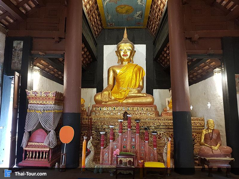 พระประทานด้านใน