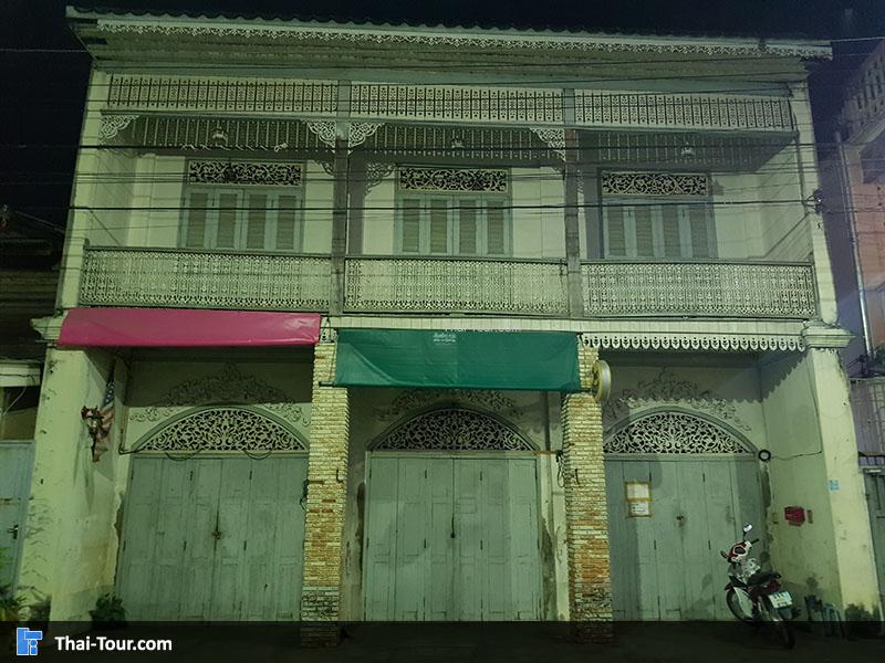 ตอนกลางคืน กาดกองต้า