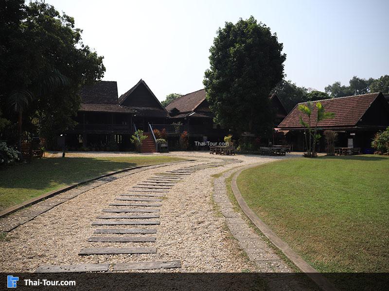 ทางเข้า บ้านเสานัก