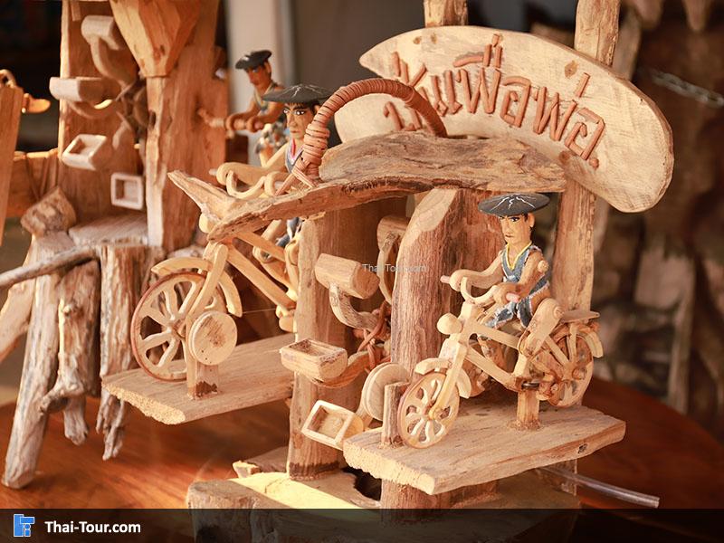 งานแกะสลักไม้ 