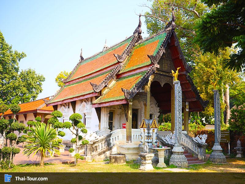 พระอุโบสถ วัดประตูป่อง
