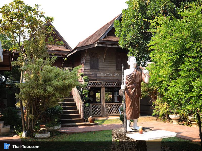 วัดประตูป่อง