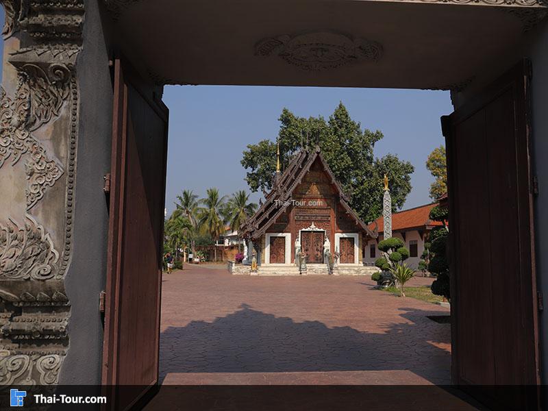 วัดประตูป่อง