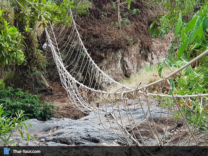 สะพานเชือก น้ำตกผากล้วยไม้