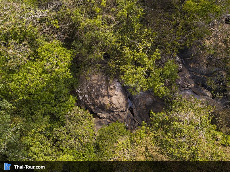 ภาพมุมสูง น้ำตกผากล้วยไม้