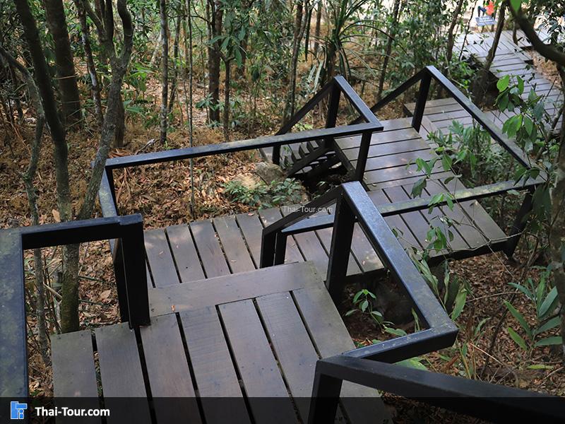 สะพาน ผาเดียวดาย