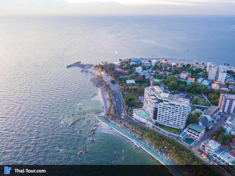 ภาพมุมสูงแหลมแท่น