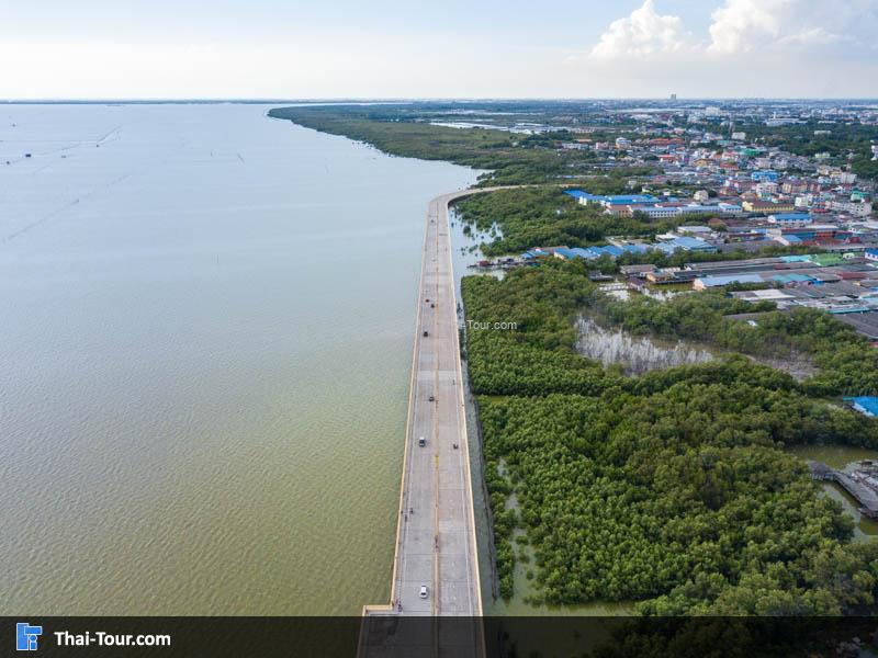 ภาพมุมสูง ด้านบน สะพานชลมารควิถี