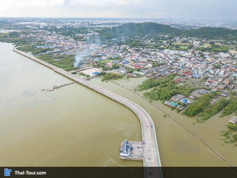 ภาพมุมสูง ด้านบน สะพานชลมารควิถี