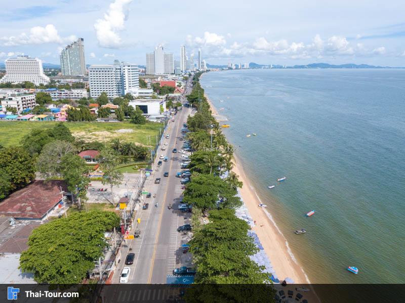 ภาพมุมสูง ชายหาด หน้า หาดนาจอมเทียน
