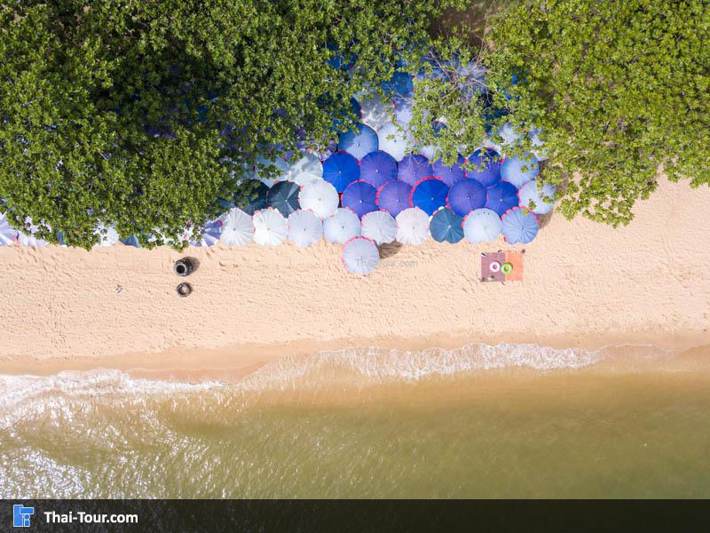 ภาพมุมสูง ชายหาด หน้า หาดนาจอมเทียน