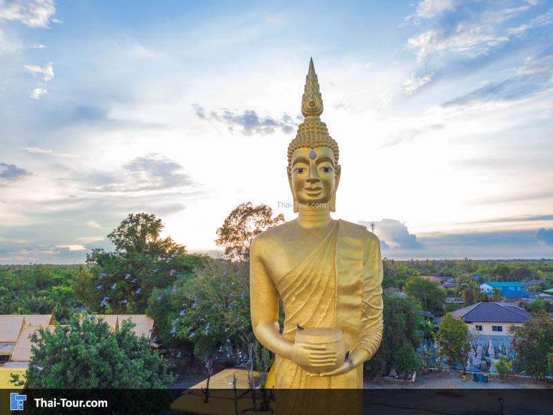 ภาพมุมสูง วัดปากน้ำโจ้โล้