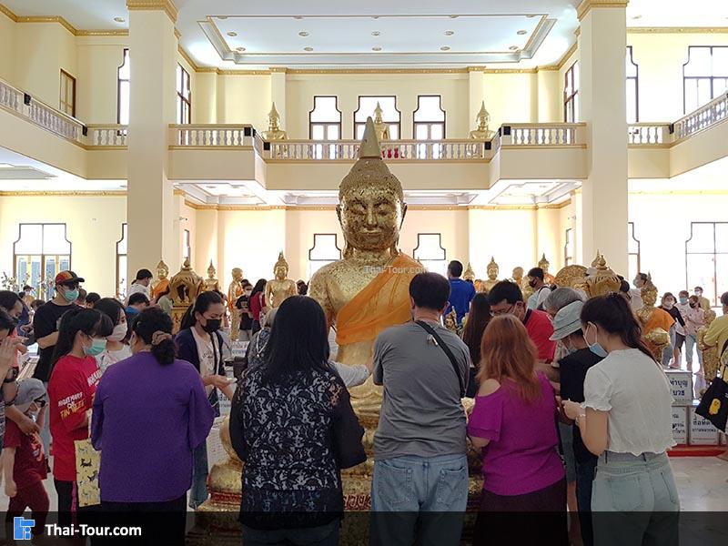 กราบไหว้หลวงพ่อโสธร