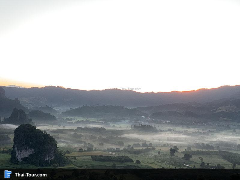 บรรยากาศยามเช้าที่ภูลังกา