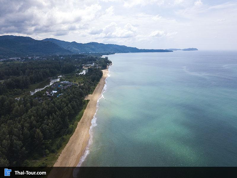ภาพมุมสูง หาดคึกคัก