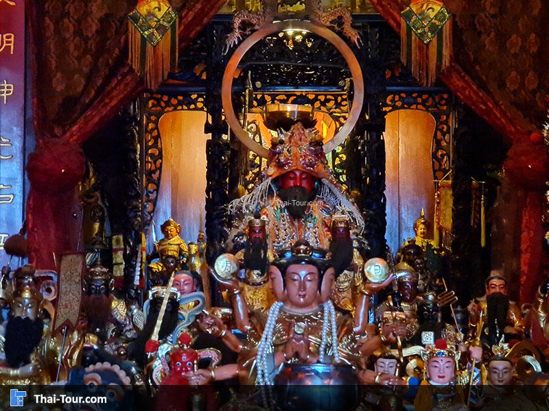 จุดกราบไหว้ ศาลเจ้าแสงธรรม