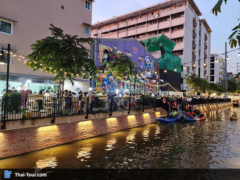 บรรยากาศยามค่ำคลองโอ่งอ่าง