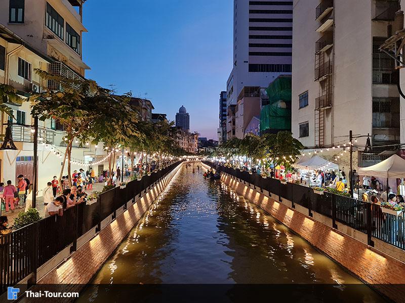 บรรยากาศยามค่ำคลองโอ่งอ่าง