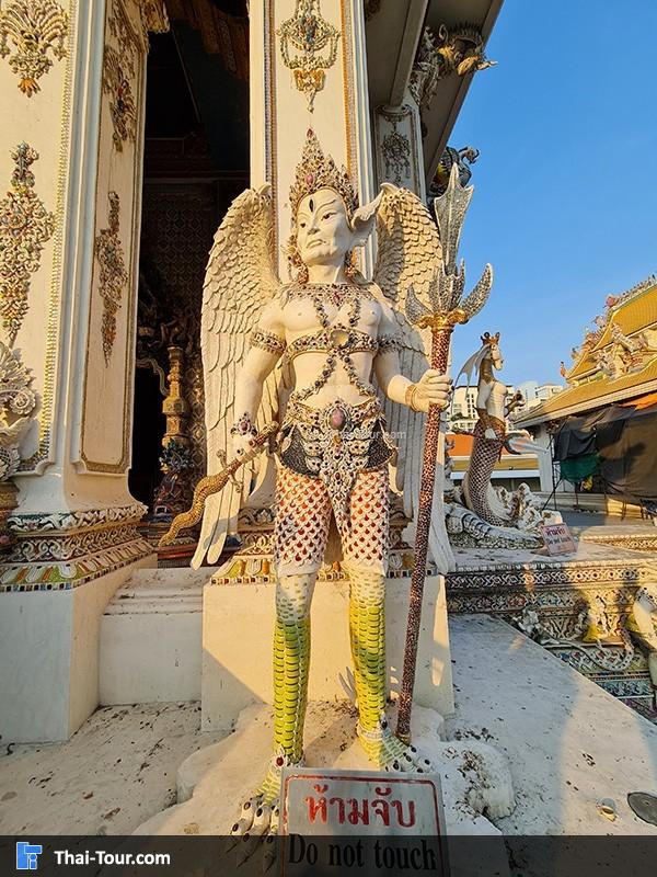 งานปูนปั้นร่วมสมัยที่งดงามแปลกตา