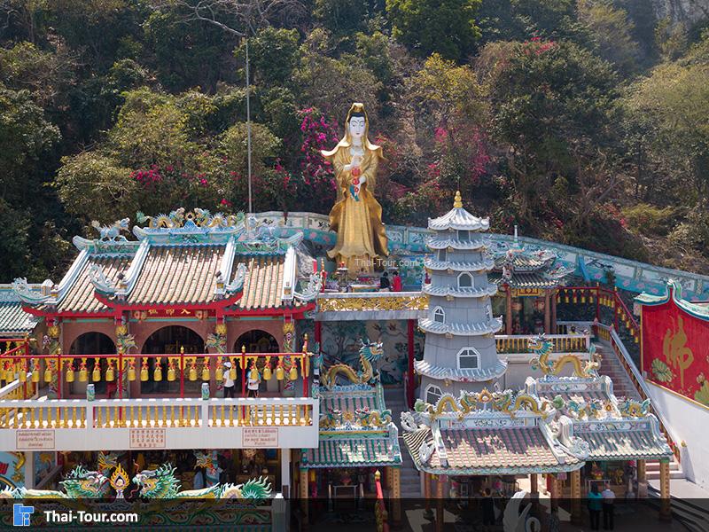 ภาพมุมสูงเจ้าแม่เขาสามมุข