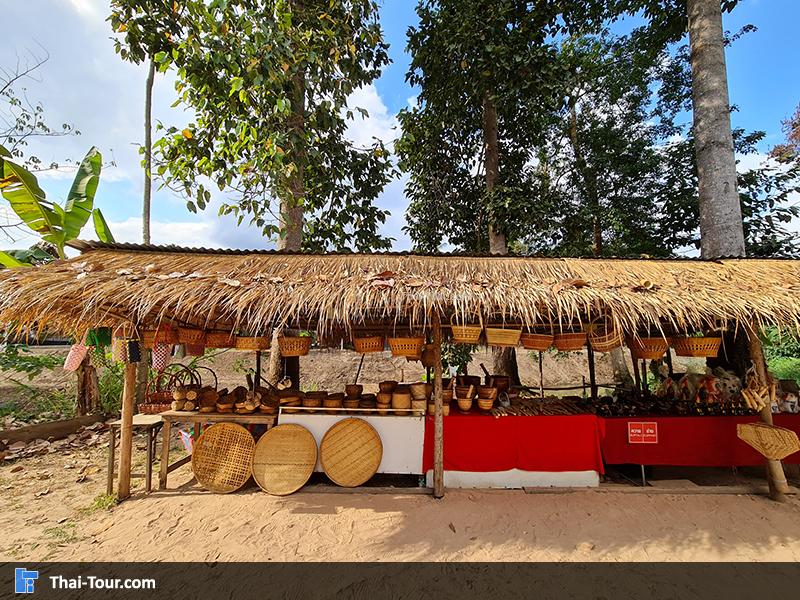 ต้นไม้ยักษ์ บ้านสะนำ