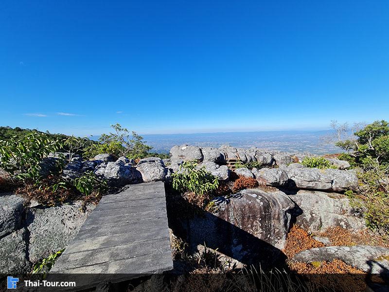 ลานหินแตก 