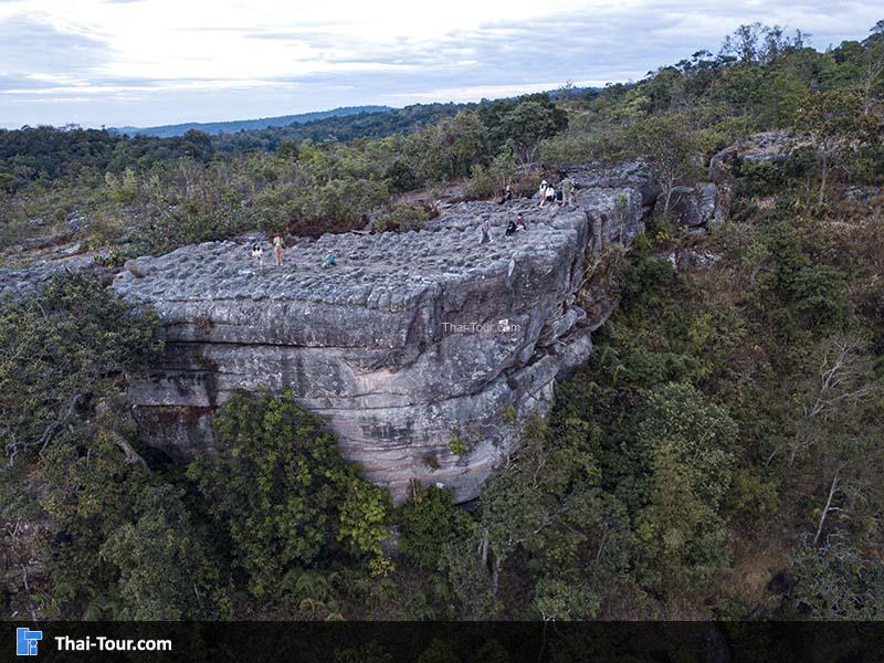 ภาพมุมสูงลานหินปุ่ม