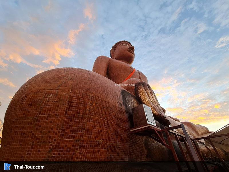 วัดกลางบางพระ