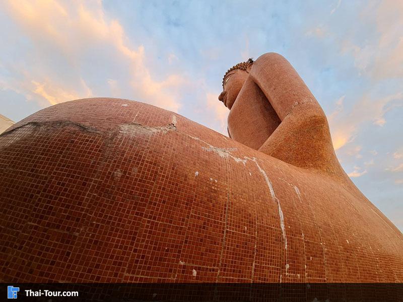 วัดกลางบางพระ