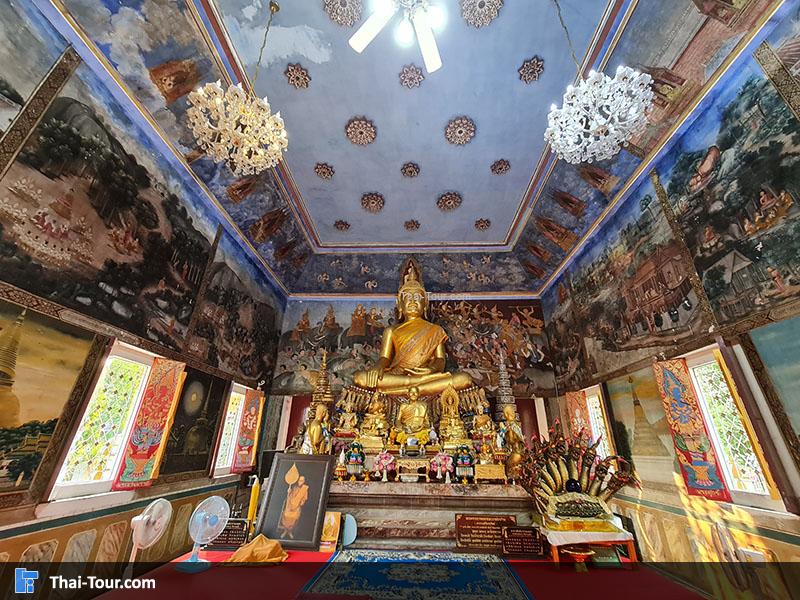 ภายในพระอุโบสถ