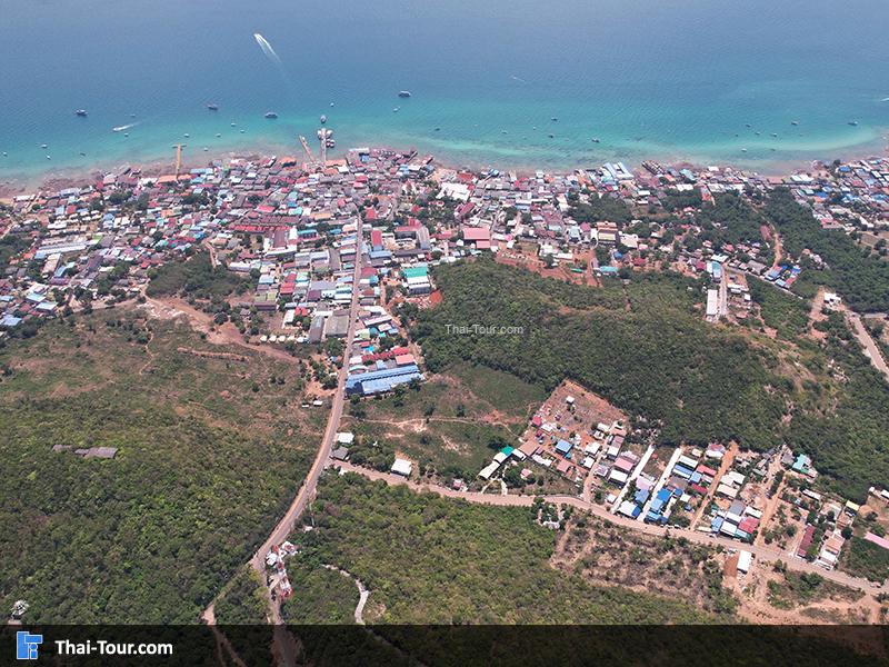 ภาพมุมสูง ท่าเรือหน้าบ้าน