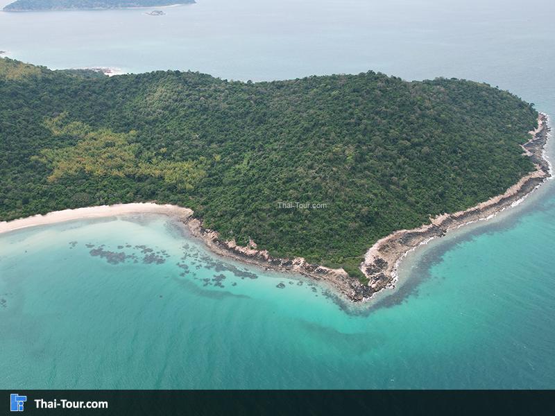 ภาพมุมสูง เกาะไผ่