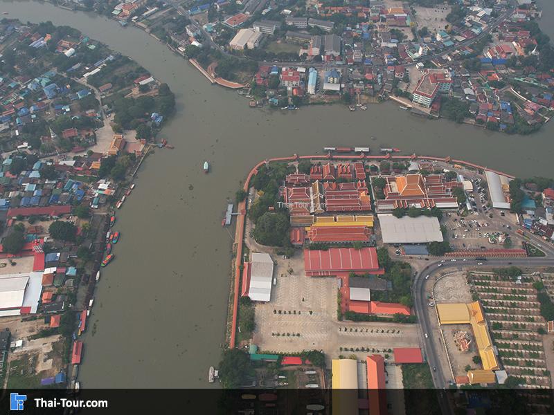 ภาพมุมสูง ป้อมเพชร