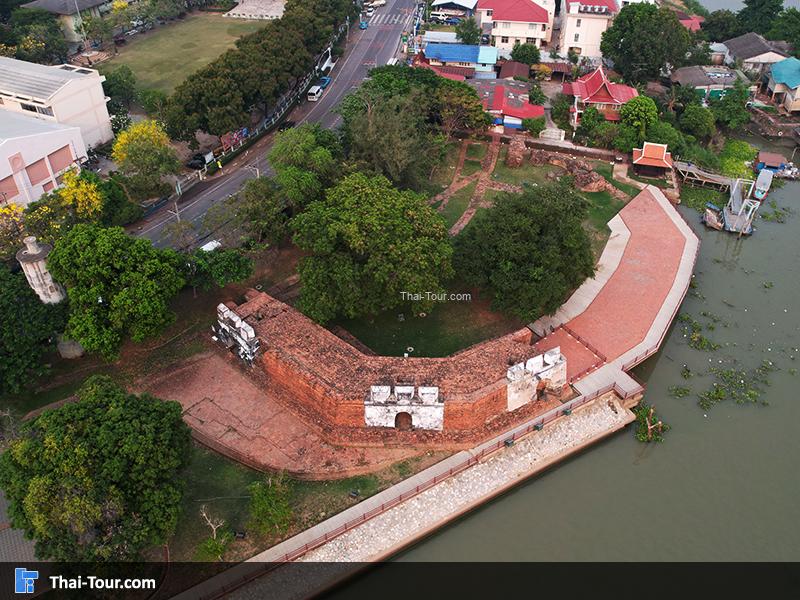 ภาพมุมสูง ป้อมเพชร