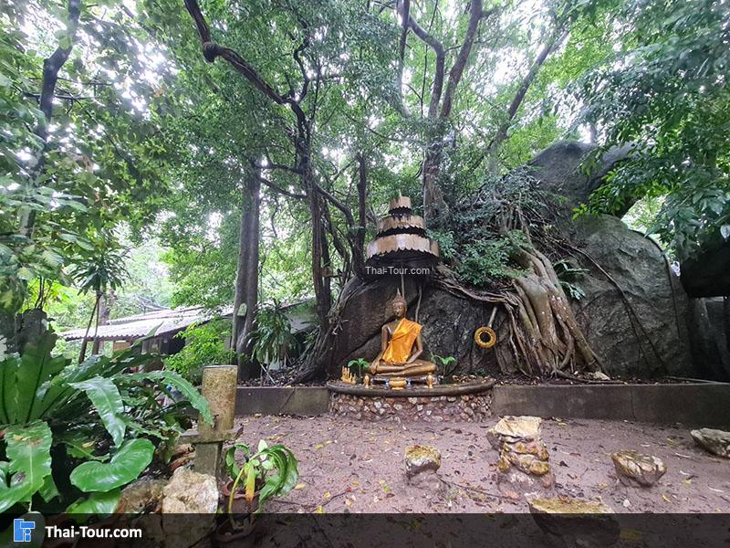 วัดเขาถ้ำ