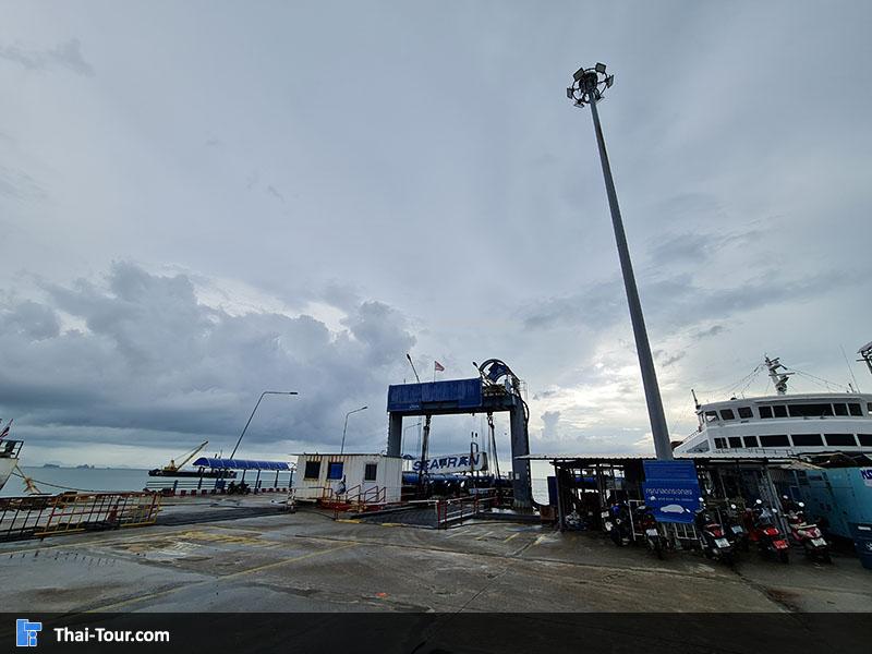 ท่าเรือ ซีทราน เฟอร์รี่ หน้าทอน เกาะสมุย