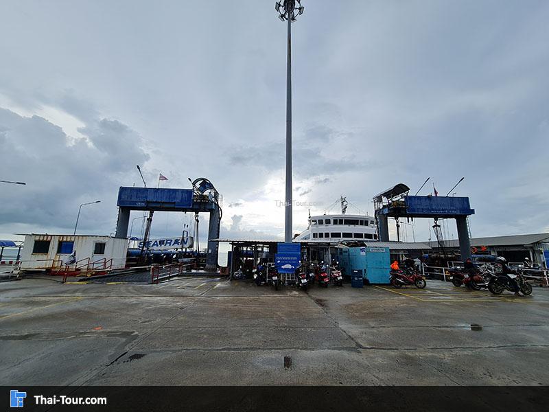 ท่าเรือ ซีทราน เฟอร์รี่ หน้าทอน เกาะสมุย
