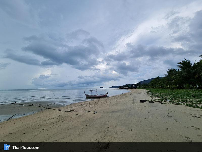 ภาพมุมสูงหาดหน้าทอน