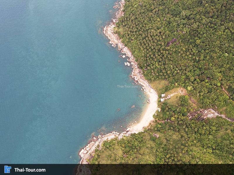 ภาพมุมสูง หาดน้ำตกธารประพาส