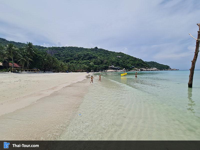 ภาพมุมสูง หาดริ้น