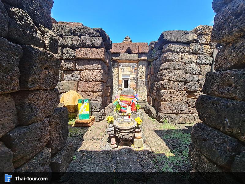 ปรางค์กู่ หรือ ปราสาทหนองกู่