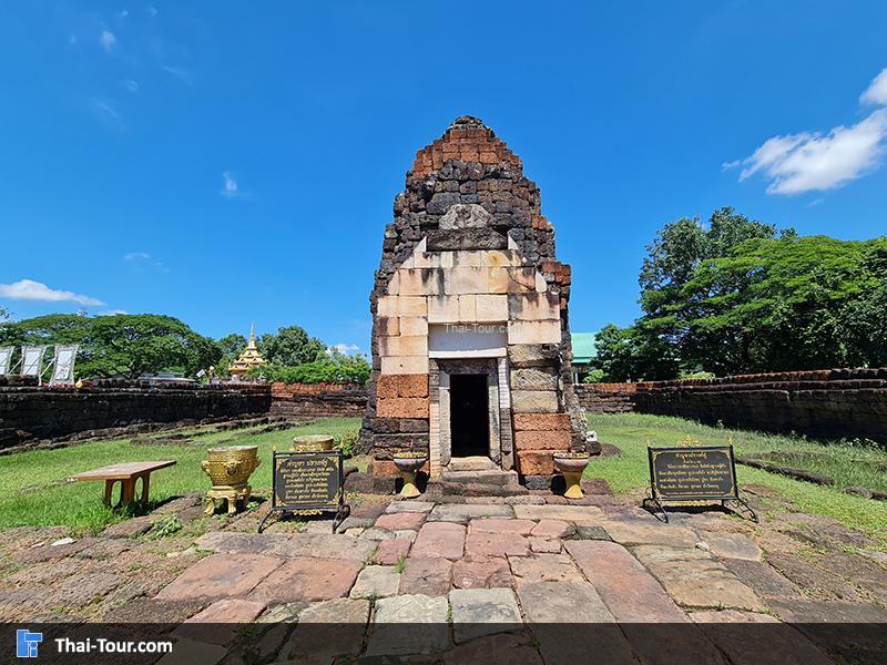 ปรางค์กู่ หรือ ปราสาทหนองกู่