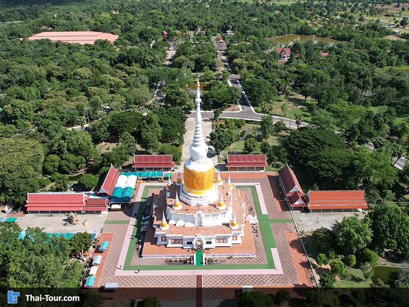 ภาพมุมสูง ร่ายล้อมด้วยธรรมชาติ พระธาตุนาดูน