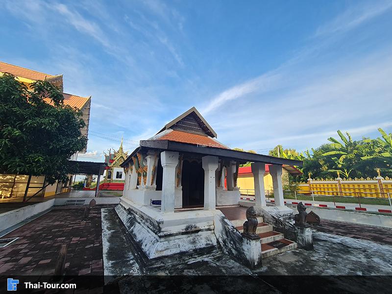 วัดพระศรีมหาโพธิ์ มุกดาหาร