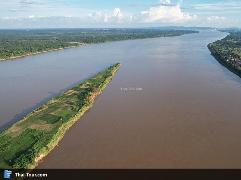 ภาพมุมสูง วัดพระศรีมหาโพธิ์ มุกดาหาร