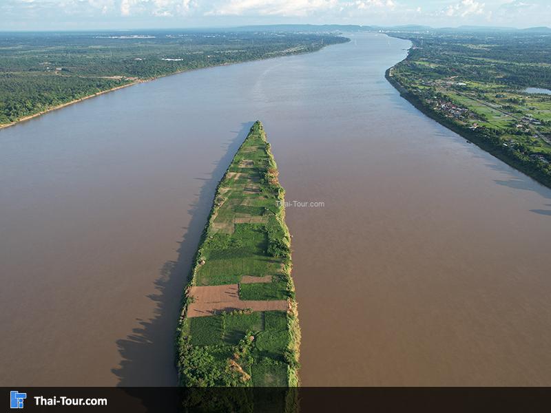 ภาพมุมสูง วัดพระศรีมหาโพธิ์ มุกดาหาร