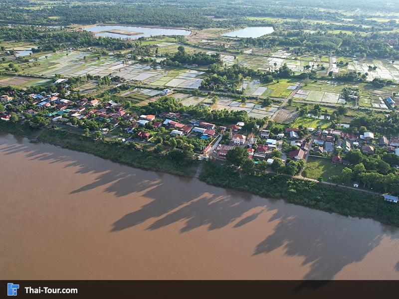 ภาพมุมสูง วัดพระศรีมหาโพธิ์ มุกดาหาร